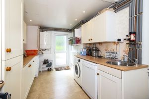 Photo 25- click for photo gallery